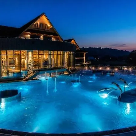 Two-story Mountain-style House, Sauna, Jacuzzi Dom wakacyjny Murzasichle