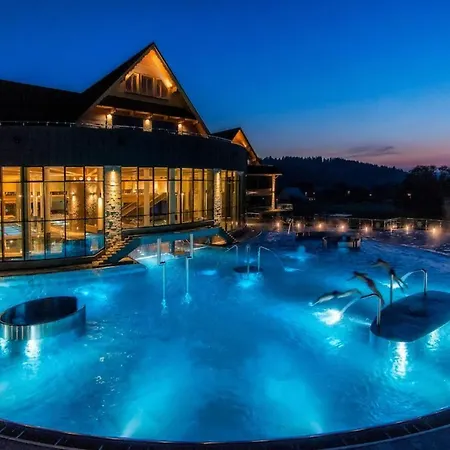 Two-story Mountain-style House, Sauna, Jacuzzi مورزاسيخله