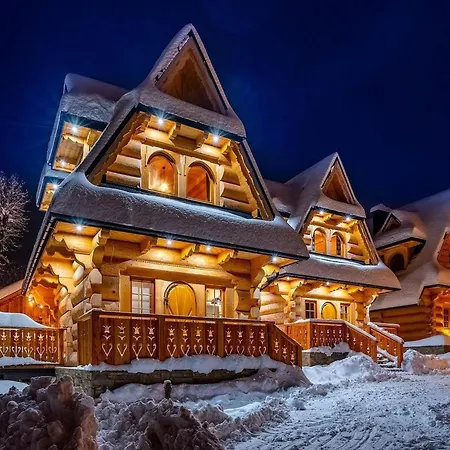 Two-story Mountain-style House, Sauna, Jacuzzi بيت للعطل *