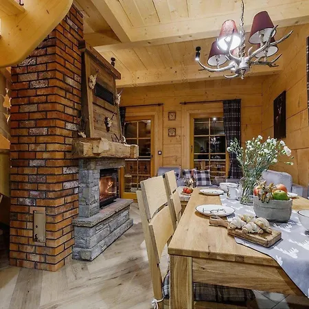 Prázdninový dům Two-story Mountain-style House, Sauna, Jacuzzi Murzasichle