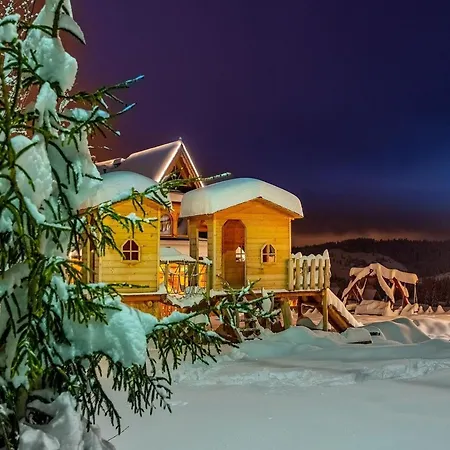 Two-story Mountain-style House, Sauna, Jacuzzi