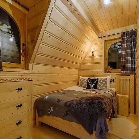 Two-story Mountain-style House, Sauna, Jacuzzi
